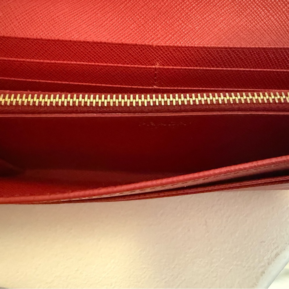 Prada Red Saffiano Leather Clutch with Gold Logo - Picture 3 of 5